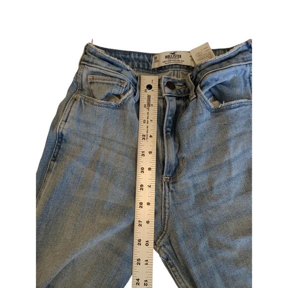 Hollister Women’s Size 24/27 0 Blue Distressed Curvy High Rise Mom Jeans Stretch - Picture 8 of 9